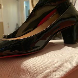 Christian Louboutin 39.5 patent peep toe pump